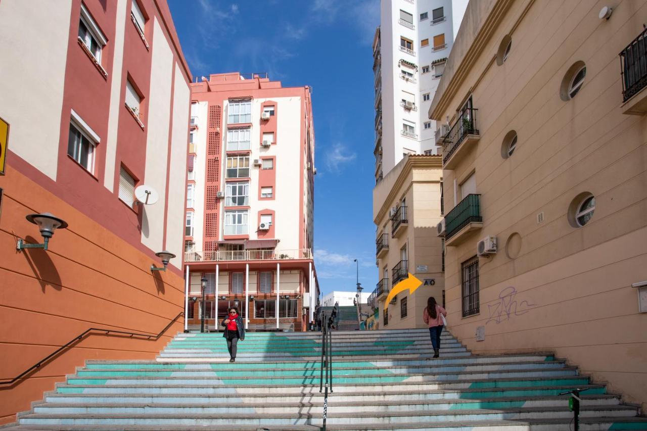 -malagasunapts- Bright Centre * Malaga