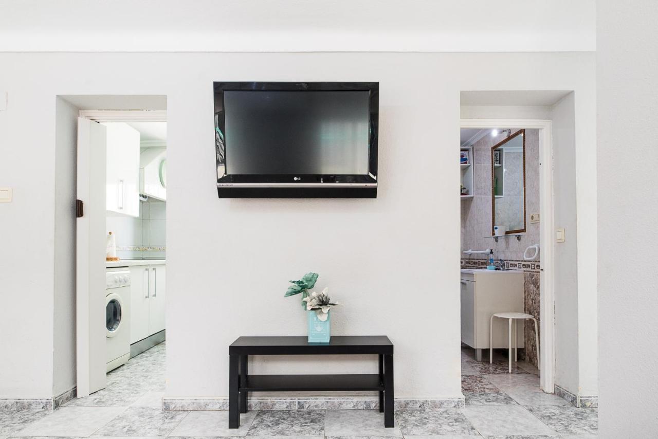 Malagaonbeach 2 - Two Bedrooms - Up To 3 People - 30 Meters Malaga