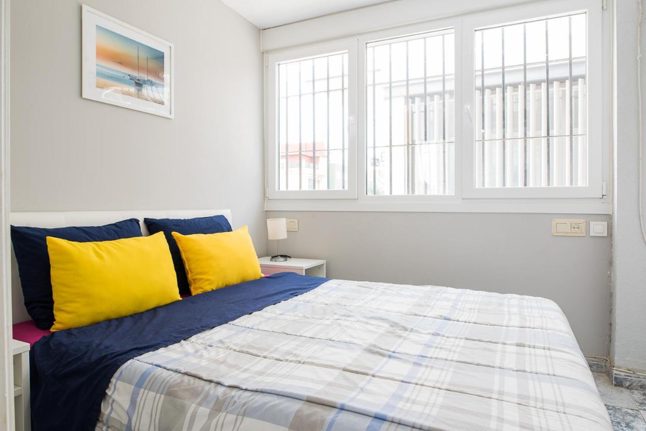 Malagaonbeach 2 - Two Bedrooms - Up To 3 People - 30 Meters * Malaga