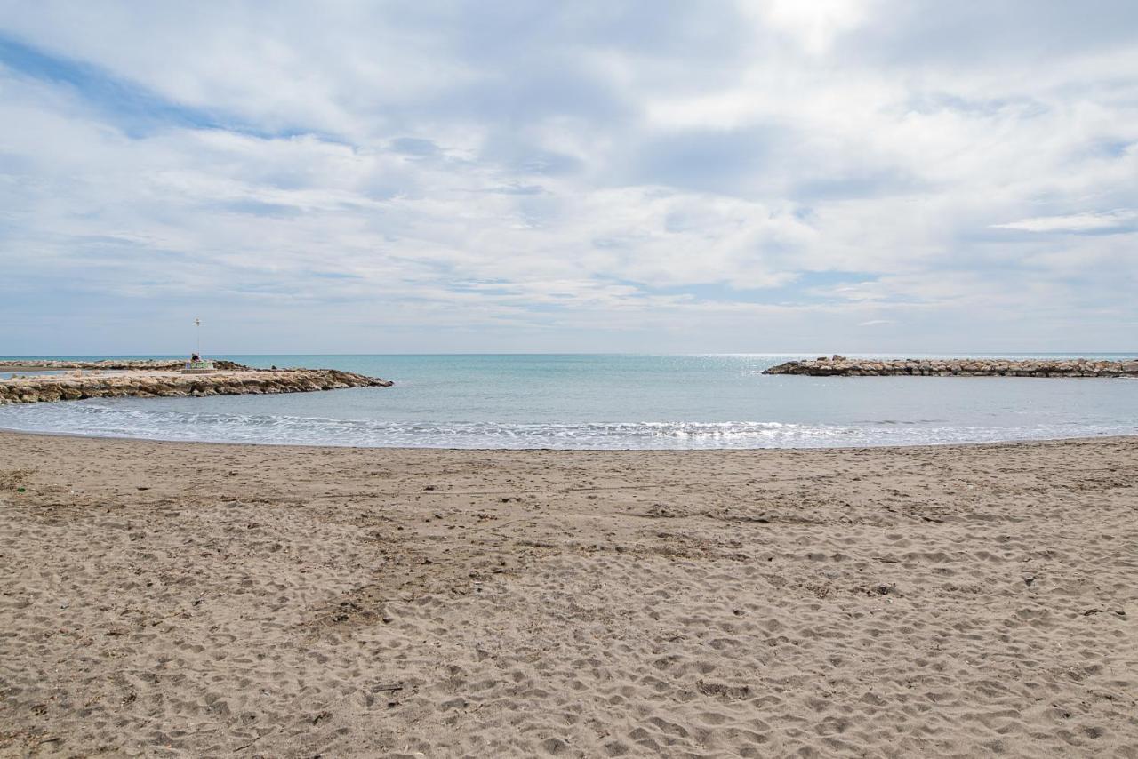 Malagaonbeach 2 - Two Bedrooms - Up To 3 People - 30 Meters * Malaga