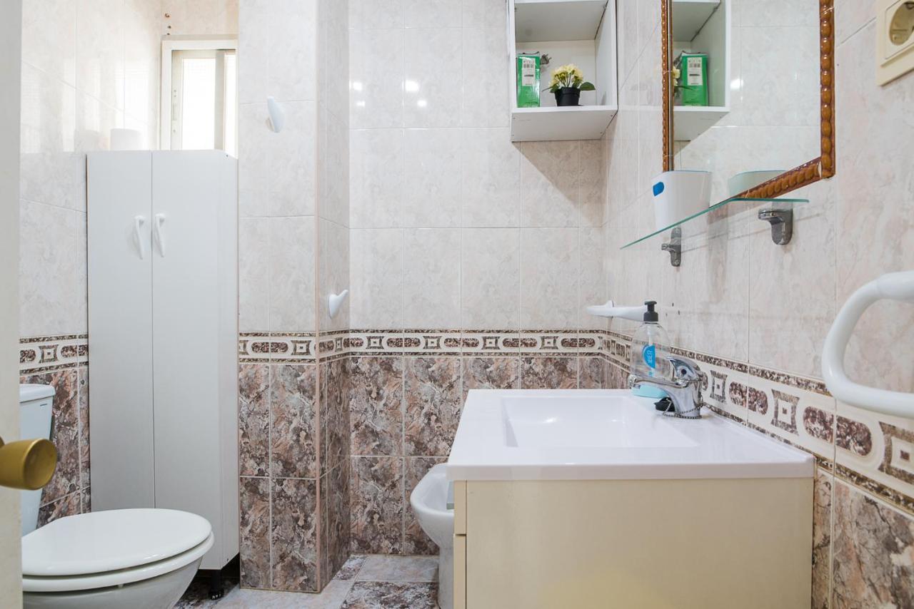 Malagaonbeach 2 - Two Bedrooms - Up To 3 People - 30 Meters Apartment Malaga