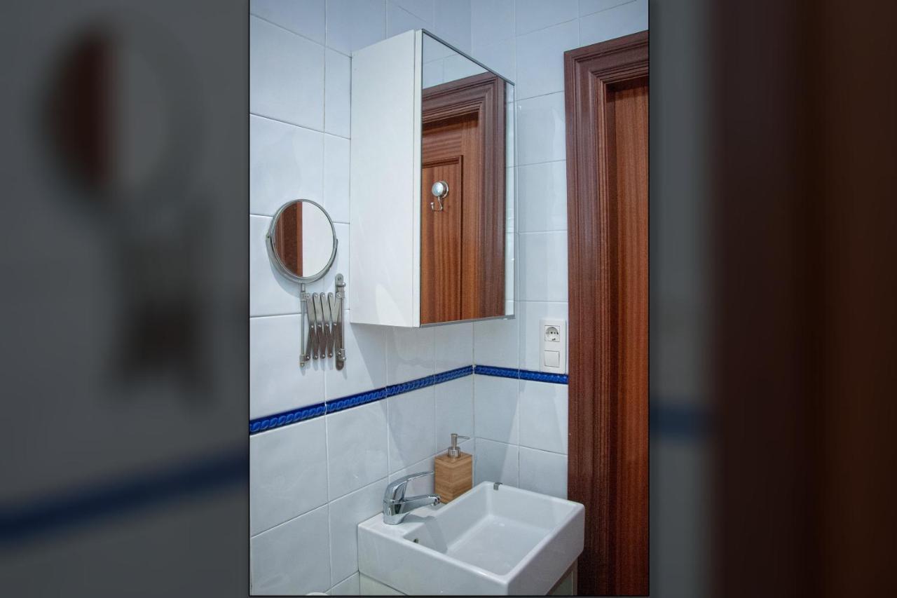 Lyrioshomes Apartamento Montano Center * Malaga