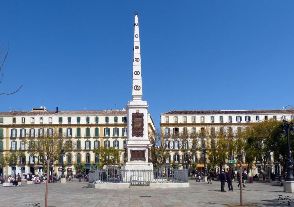 Lyrioshomes Apartamento Montano Center * Malaga