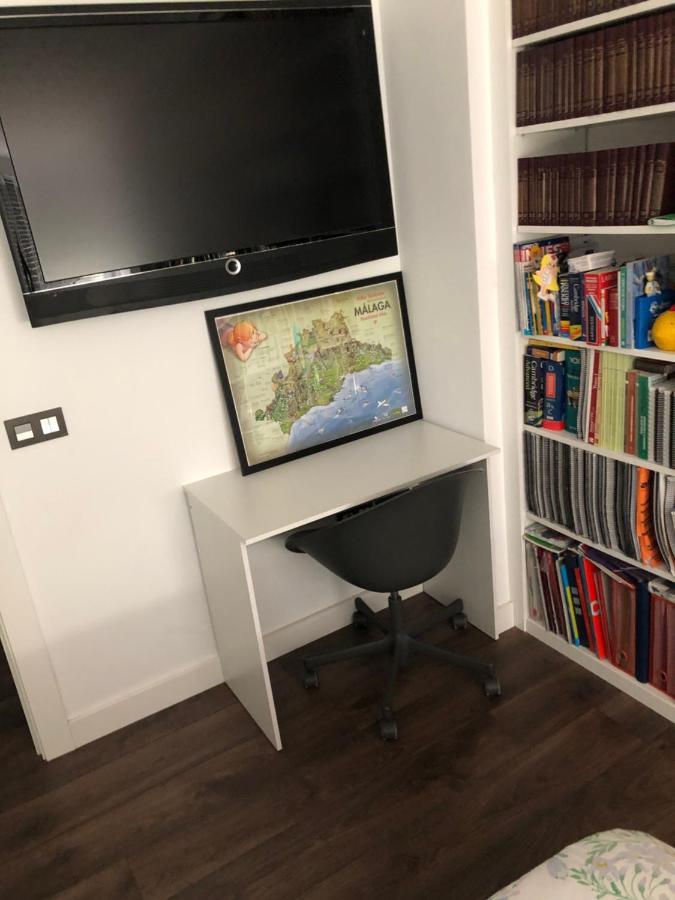 Habitación en casa particular Chari Suites Málaga