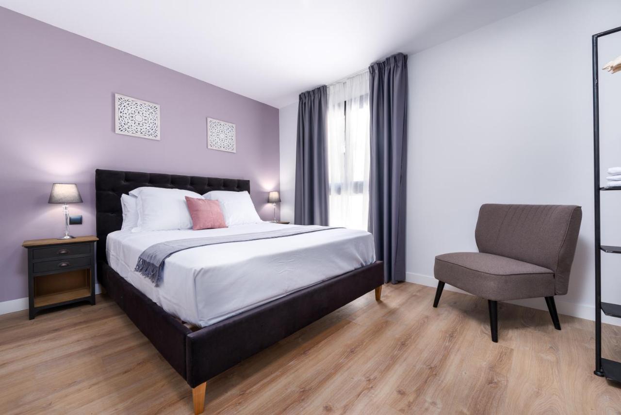 One Bedroom Apartment 1202 * Malaga