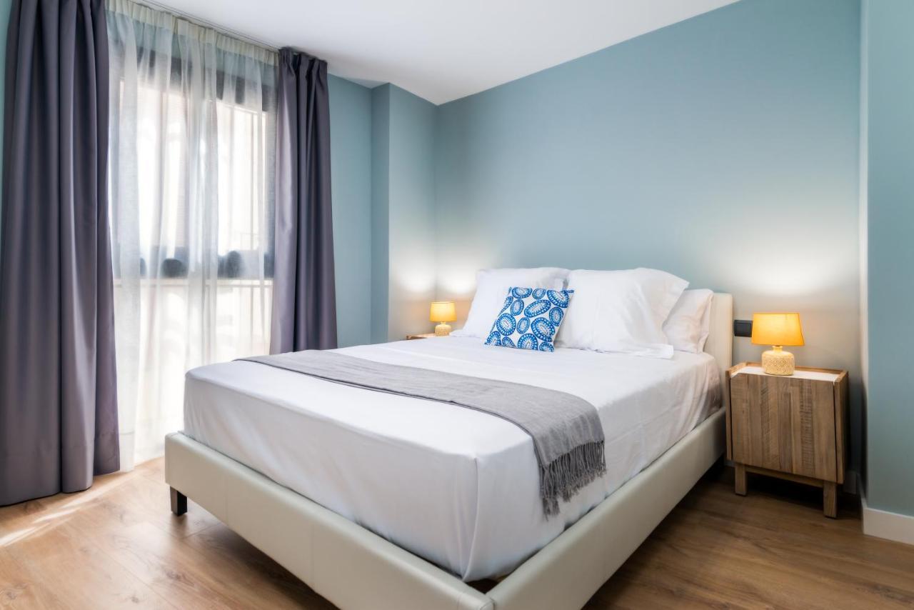 One Bedroom Apartment 1202 *