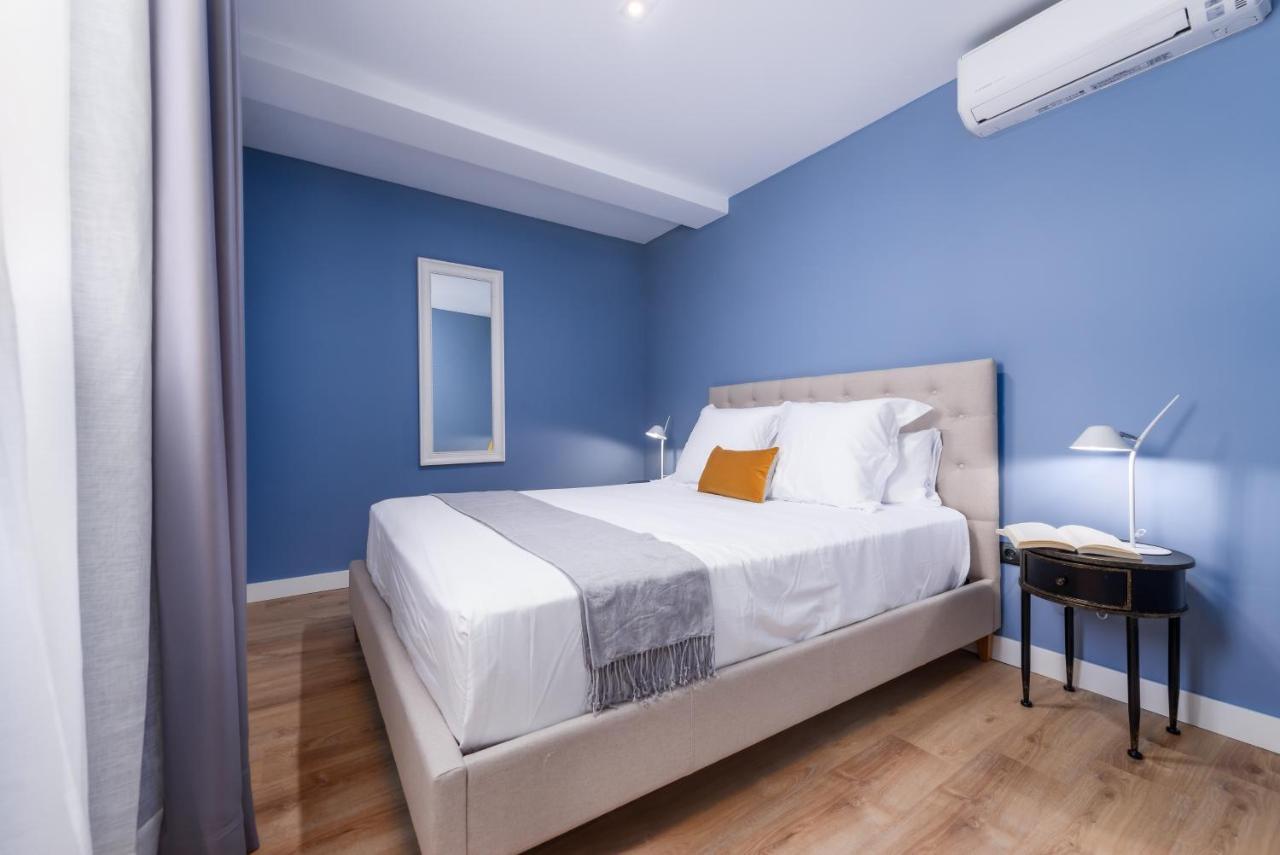 One Bedroom Apartment 1202 *