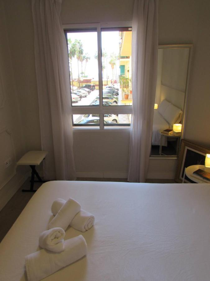 Apartment A 50 Metros De La Playa Malagueta Con Vistas Al Mar Malaga