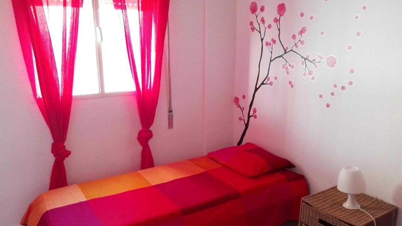 Apartamento With 4 Bedrooms In With Furnished Balcony And Wifi