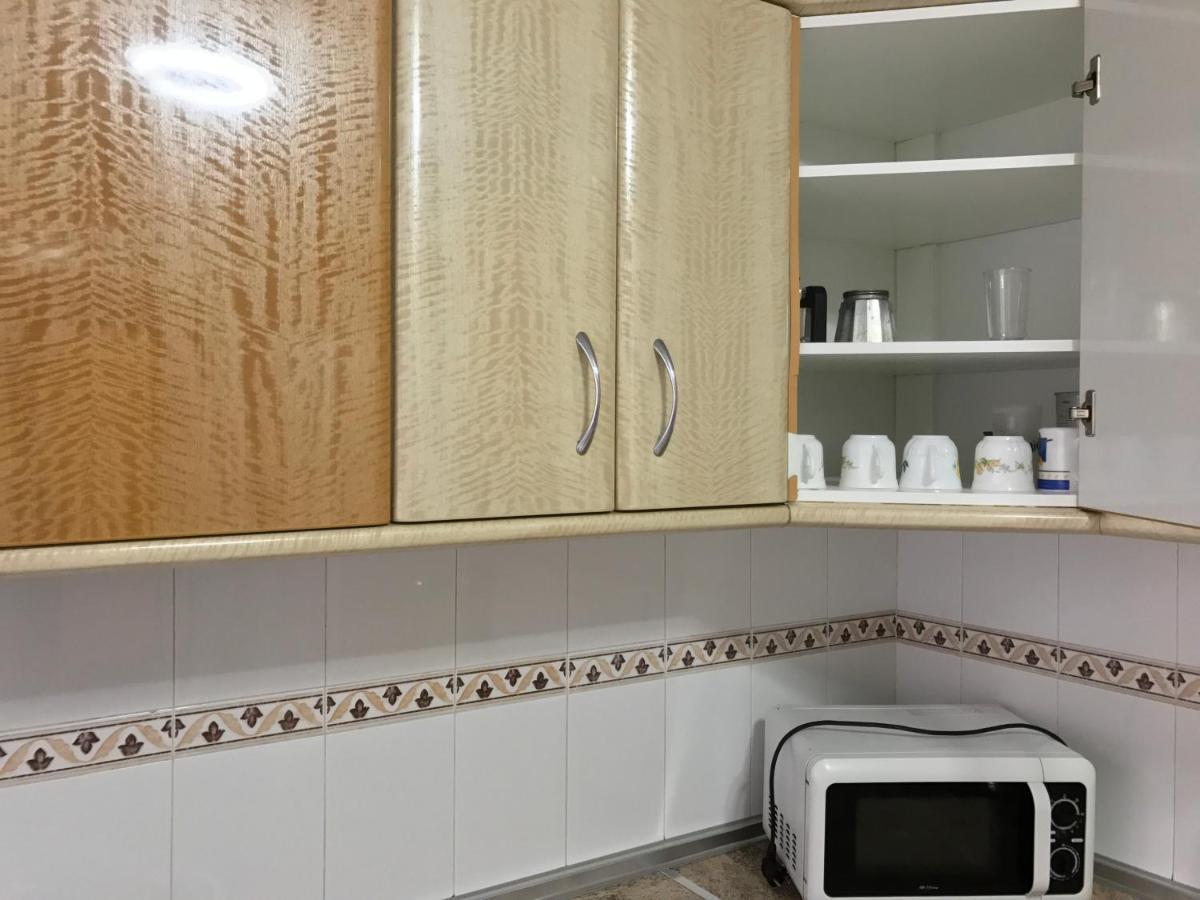 Apartamento Teatinos Con Piscina Espectacular, Aire Acondicionado En Salón-comedor Y Ventiladores En Apartamento