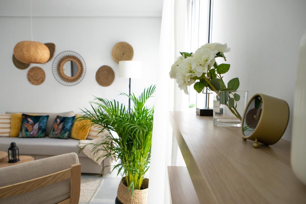 Homely Larios