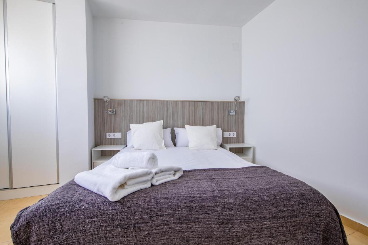Fun Building By Homeabout Apartment Malaga