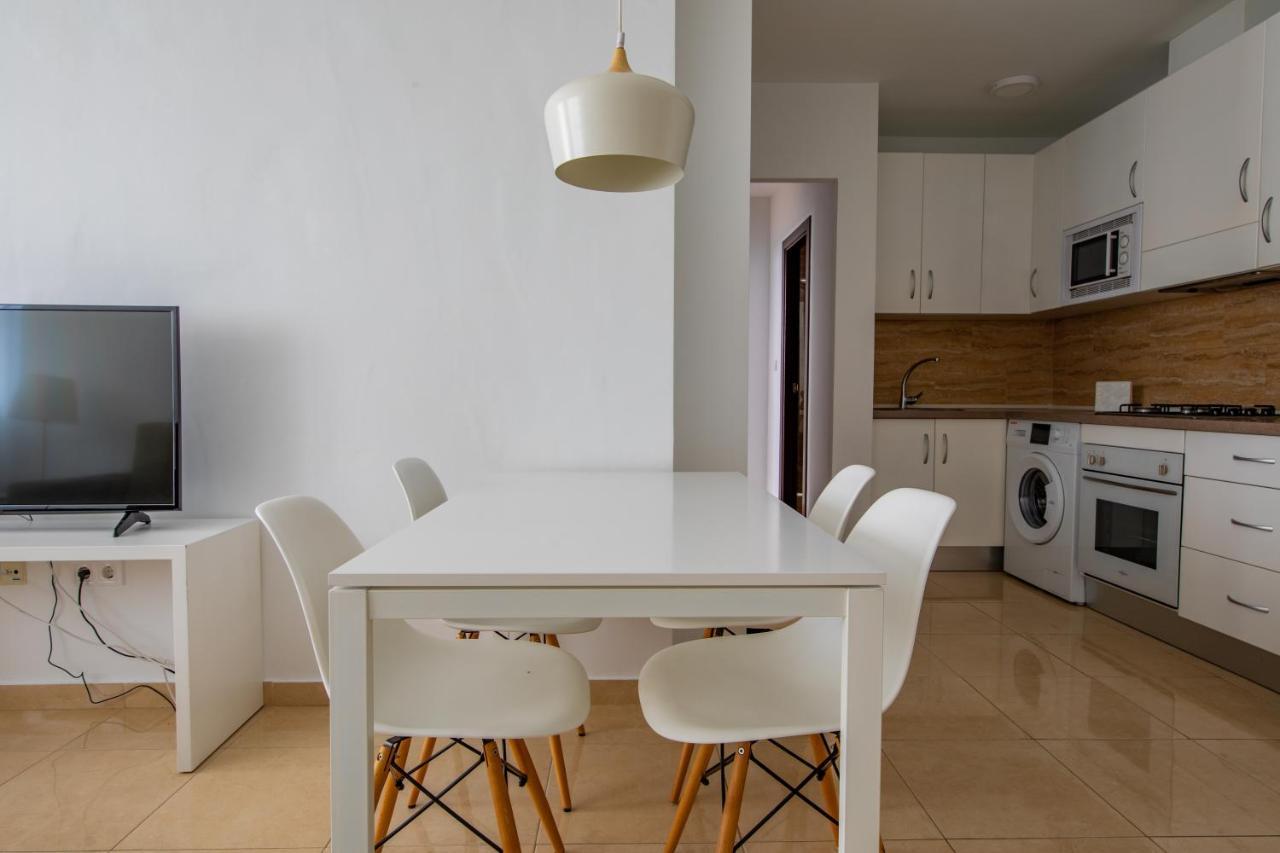 Fun Building By Homeabout Malaga