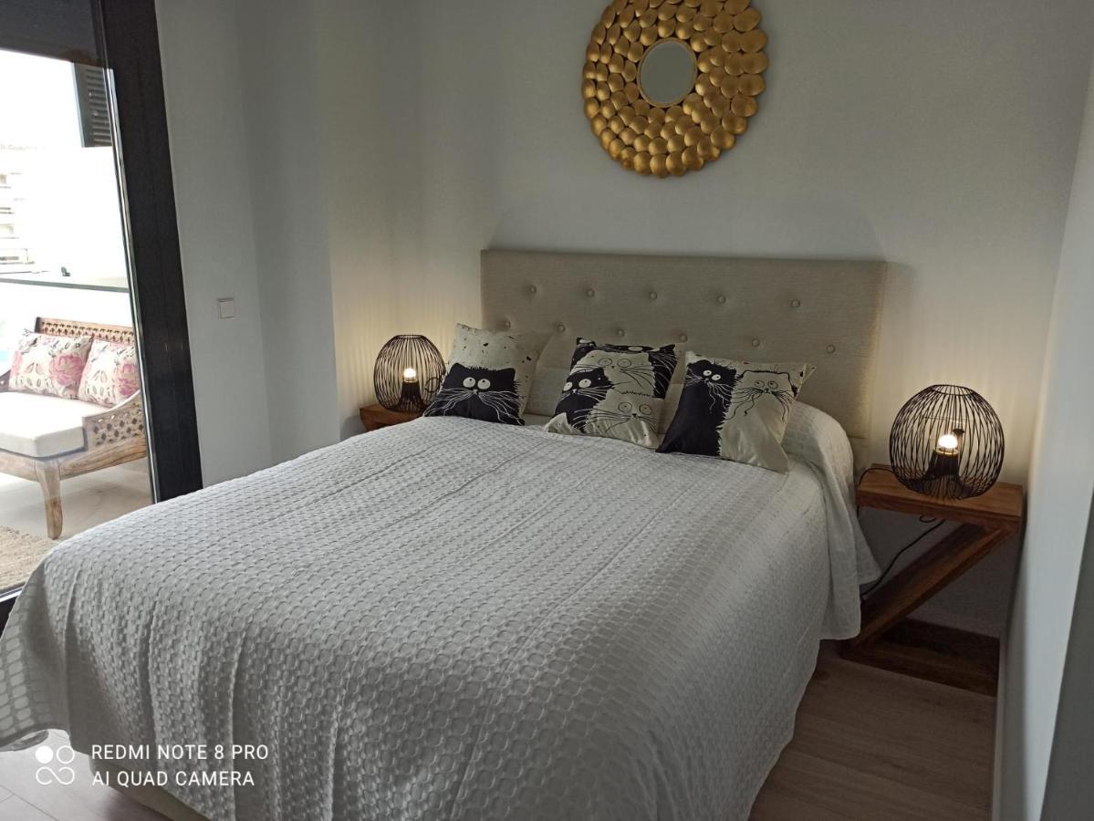 Teatinos Apartment