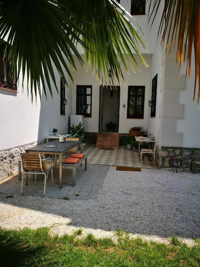 Pensión El Jardín De Azahar Málaga