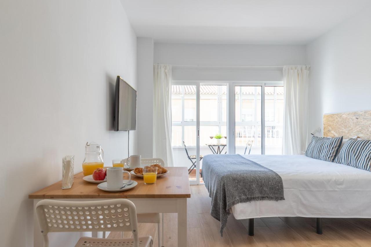 Apartment Fun Building By Homeabout Malaga