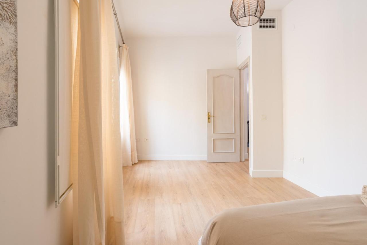 Urbe10 Plaza De La Merced Duplex 2 Bedrooms Apartment *
