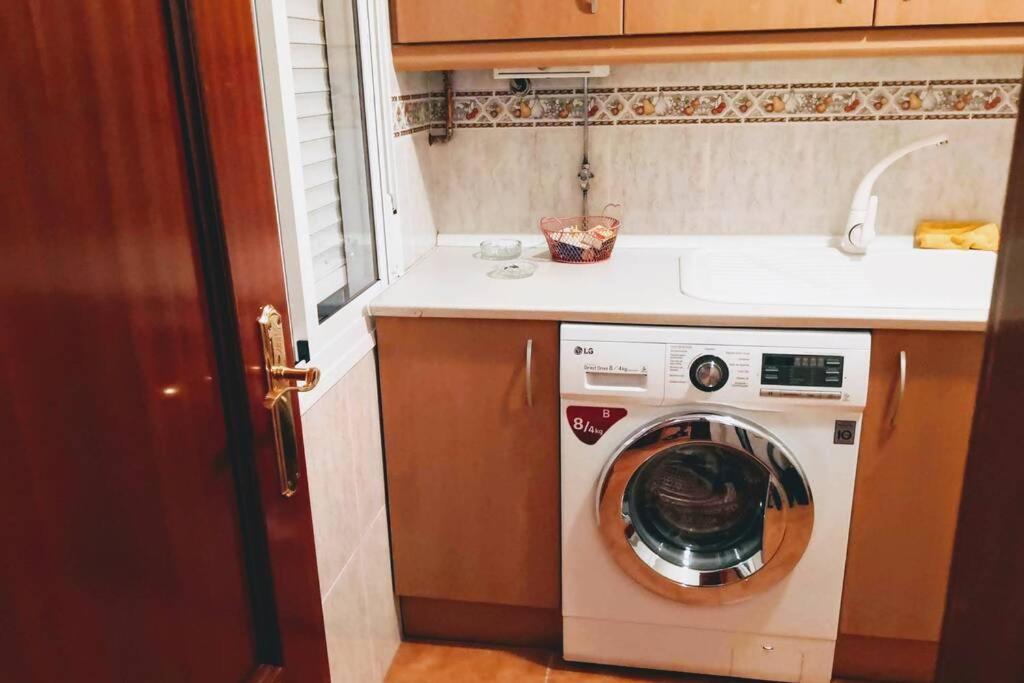 Apartamento De Tres En Carranque Apartamento Málaga