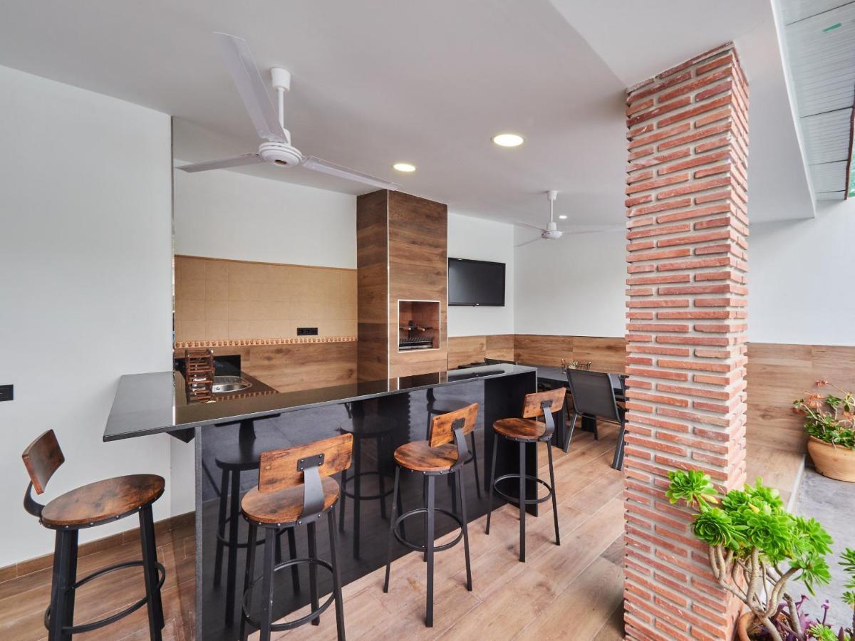Villa Cubo's El Nogal De Montes De