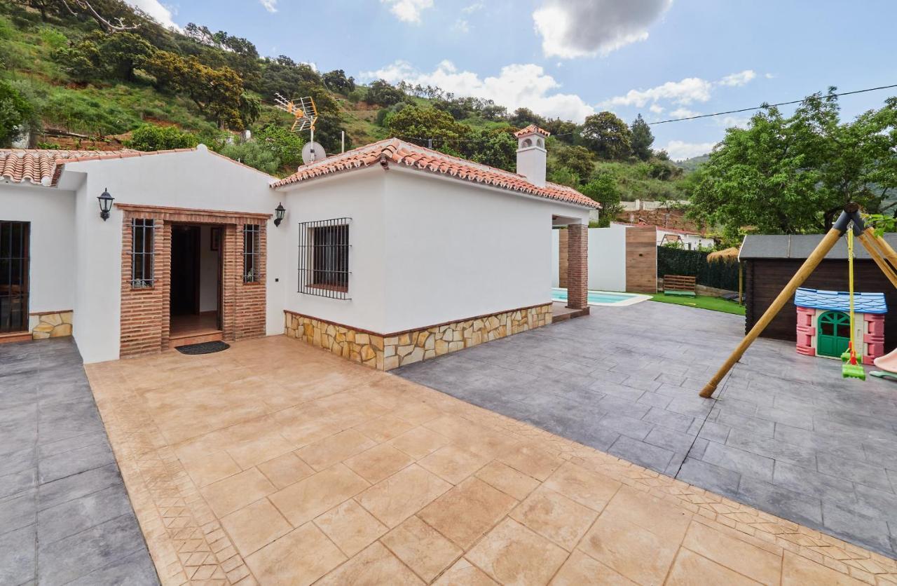 Villa Cubo's El Nogal De Montes De *