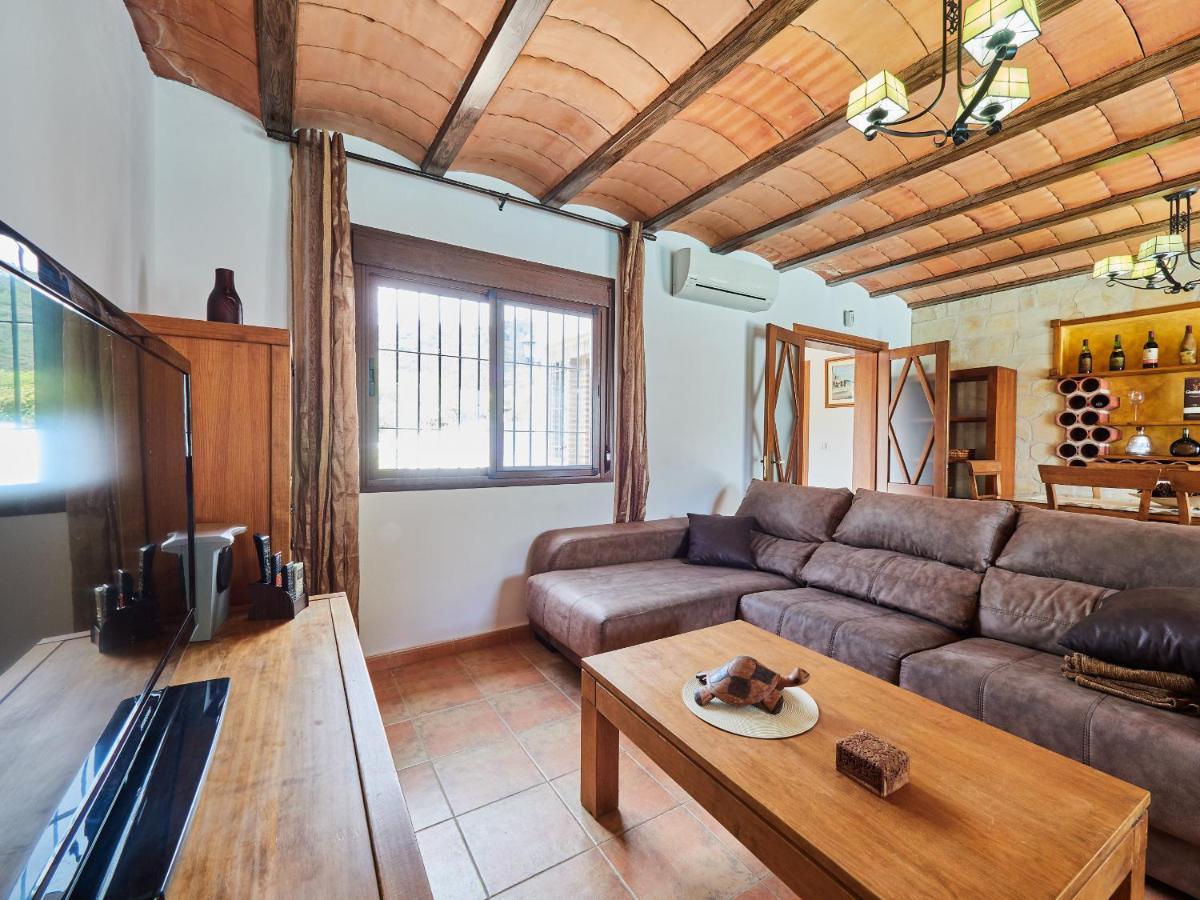 Villa Cubo's El Nogal De Montes De Málaga