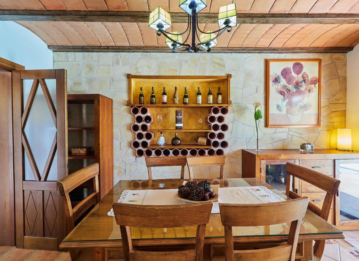 Cubo's El Nogal De Montes De Villa Málaga