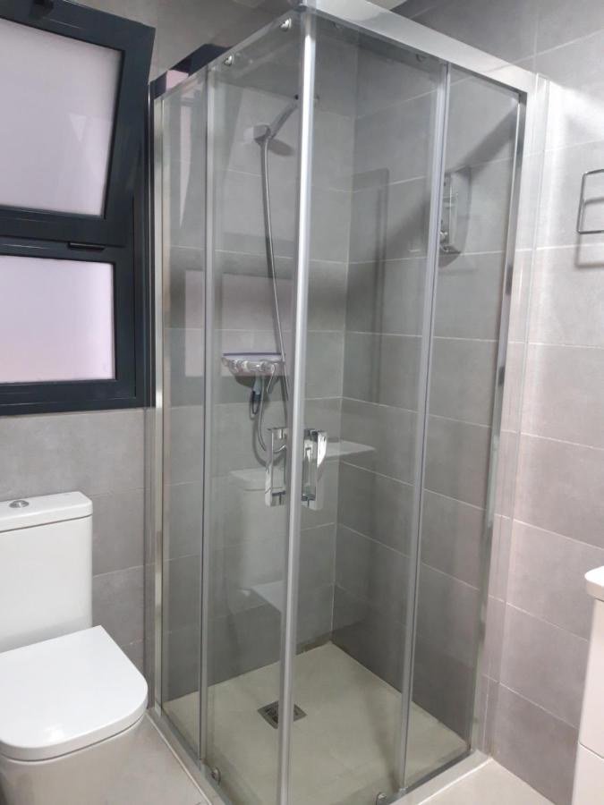 Apartamento Spacious Studio In Center With Free Parking