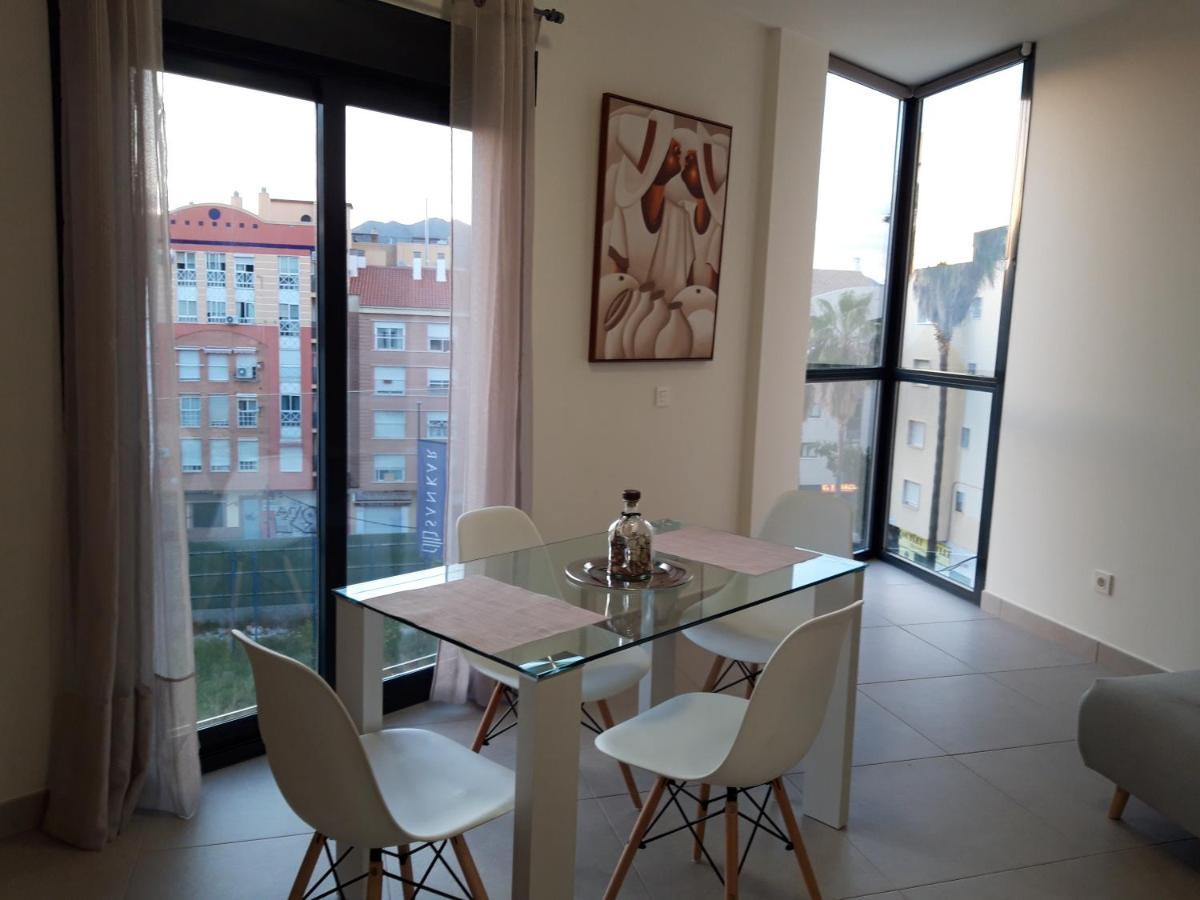 Spacious Studio In Center With Free Parking Apartamento