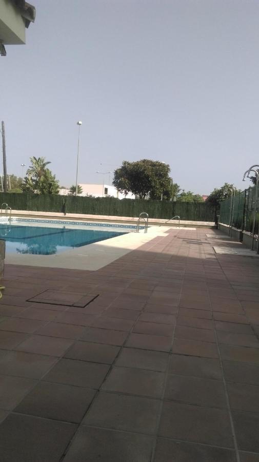 Piso Muy Amplio En . * Málaga