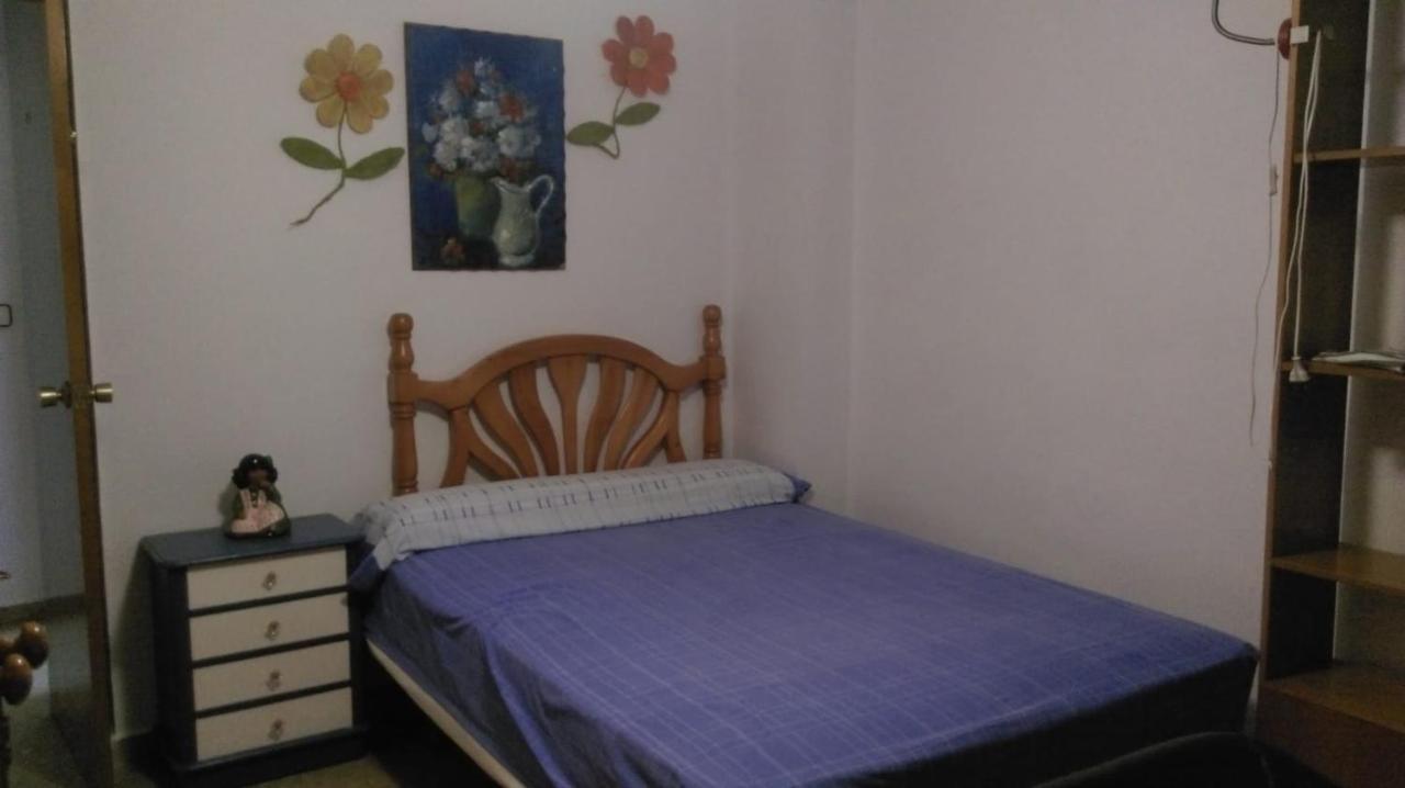 Apartamento Piso Muy Amplio En . Málaga