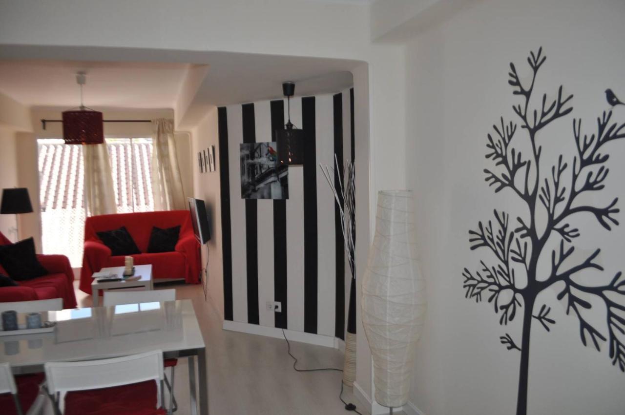 Flat -200m Center-2 Baths- 3 Bedrooms 5pers Apartamento