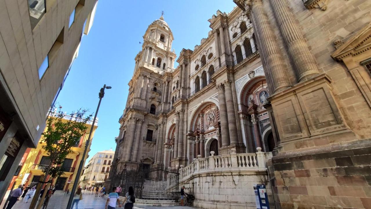 Seneca Junto Al Centro Malaga