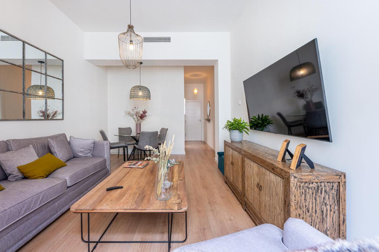Key-wise Luxury Plaza Teatro Free Parking 2r Apartamento