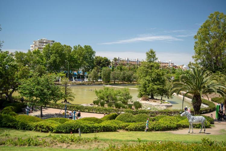 Apartamento Benalmar Playa, Benalmadena Costa, 2 Bedroom Apartment, Fantastic Location *