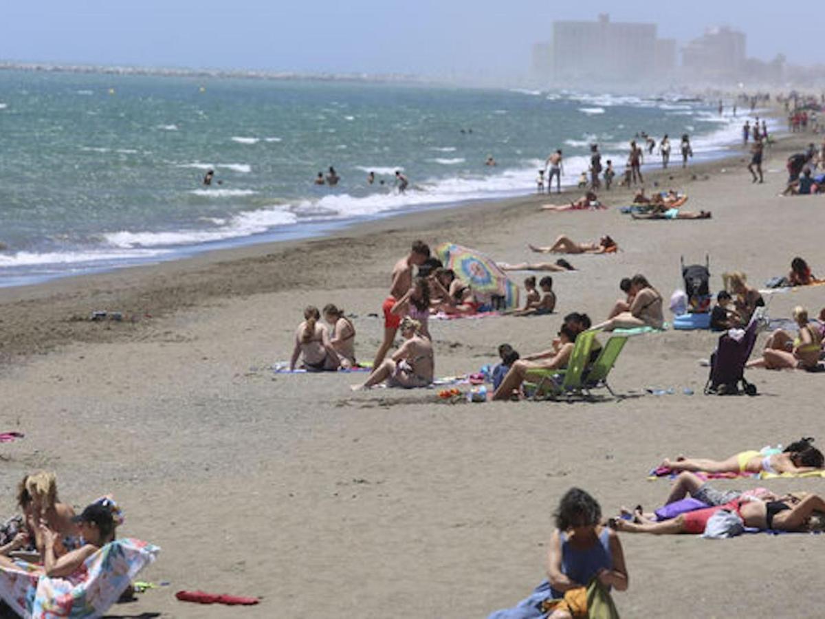 Holidays2malaga Reyna Manescau Apartments- Zona Huelin & 450 Mts De La Playa Apartamento *