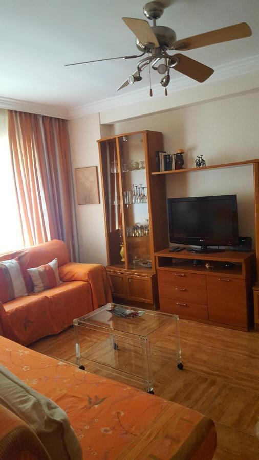 Victoria Street Apartment *