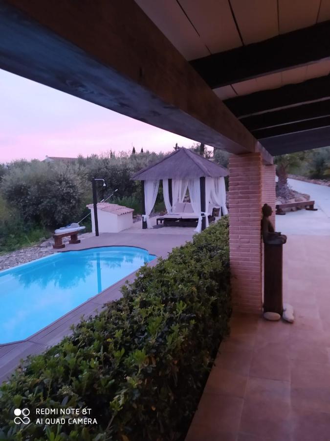 Victoria & Olivar Villa