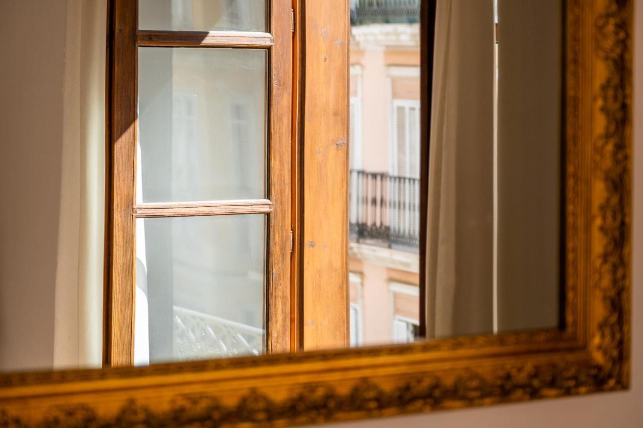 Apartment Carreteria - Design & Comfort - Prime Area