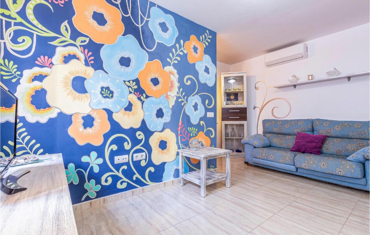 Apartamento Awesome In Alhaurn El Grande With 1 Bedrooms And Wifi Málaga
