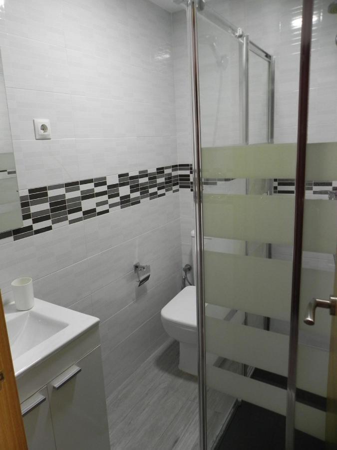 Holidays2malaga Reyna Manescau Apartments- Zona Huelin & 450 Mts De La Playa Apartamento *