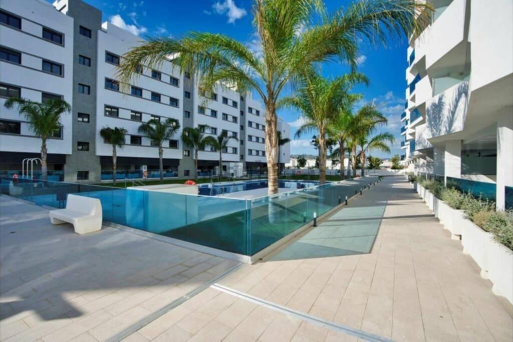 Lovely With Pool In Fuengirola Mijas Costa Apartamento Málaga