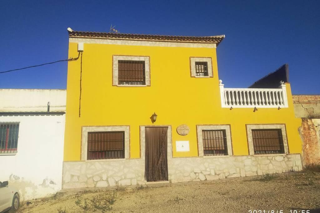 Alcaidejos Con Piscina Сasa de vacaciones *