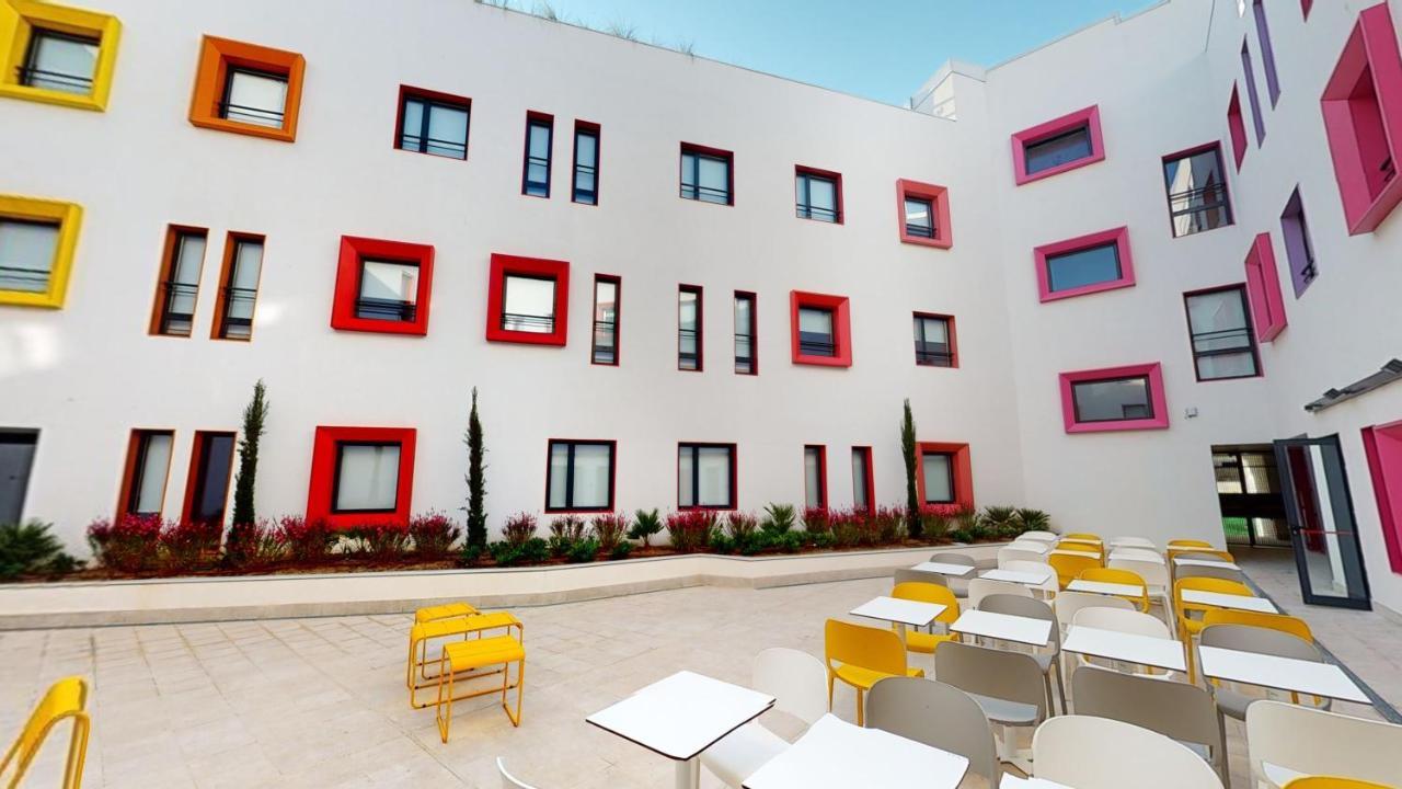 Residencia Universitaria Centro Hostal