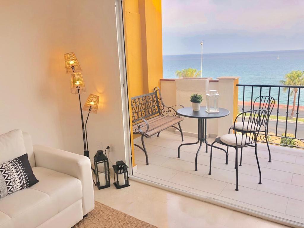 ático-duplex 1ª Linea De Playa Con Jacuzzi. 6 Pax ático-duplex 1ª Linea De Playa Con Jacuzzi. Málaga