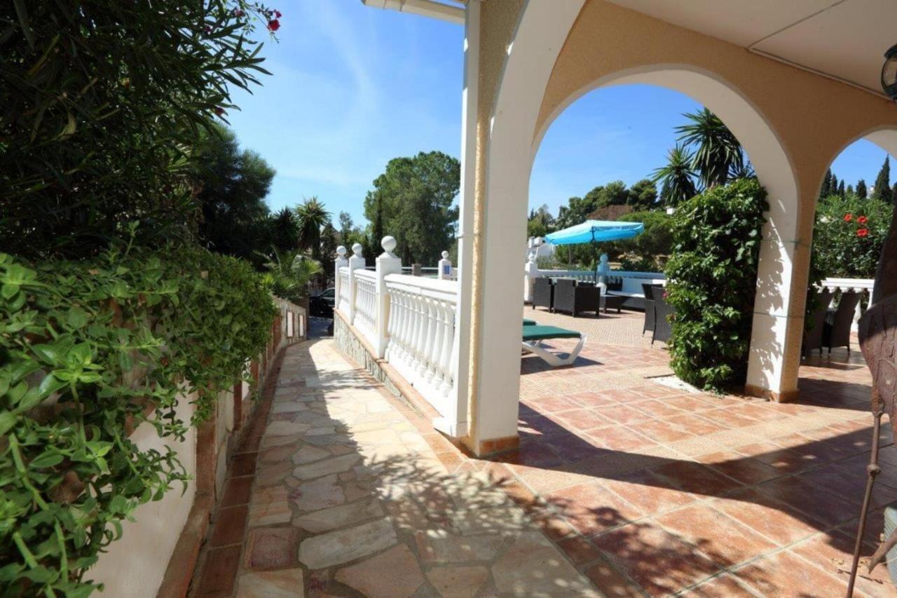 Villa Delightful 5 Bed In Fuengirola Costa Del Sol Málaga
