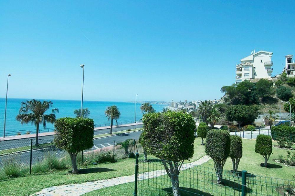 ático-duplex 1ª Linea De Playa Con Jacuzzi. 6 Pax ático-duplex 1ª Linea De Playa Con Jacuzzi. Apartamento