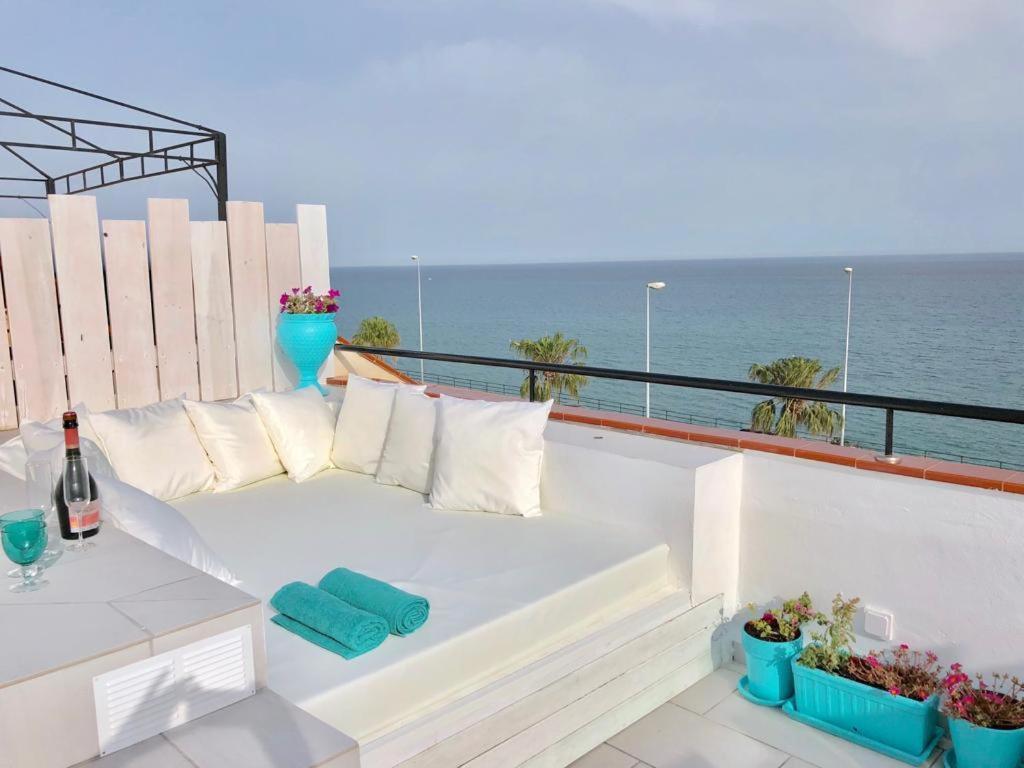 ático-duplex 1ª Linea De Playa Con Jacuzzi. 6 Pax ático-duplex 1ª Linea De Playa Con Jacuzzi. Apartamento Málaga
