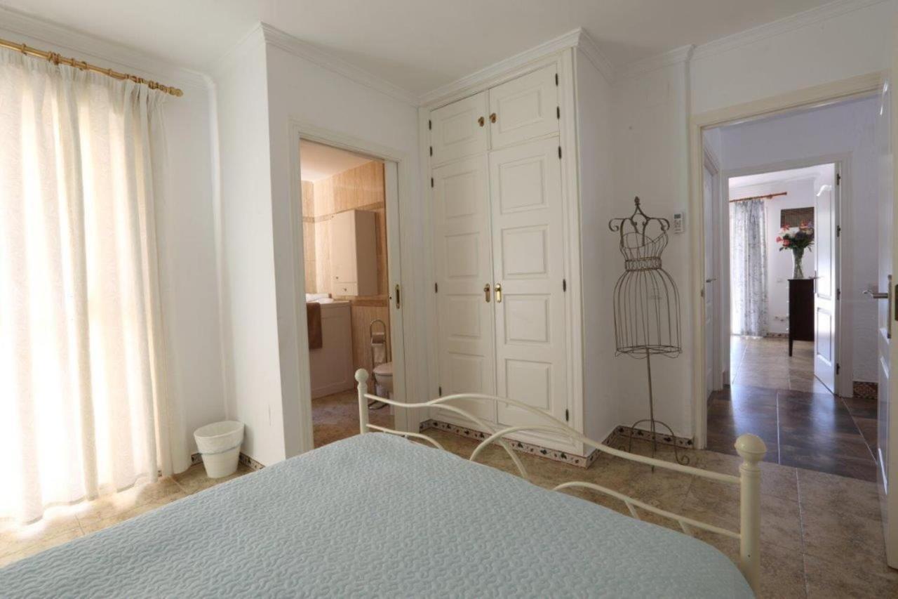Delightful 5 Bed In Fuengirola Costa Del Sol Villa Málaga