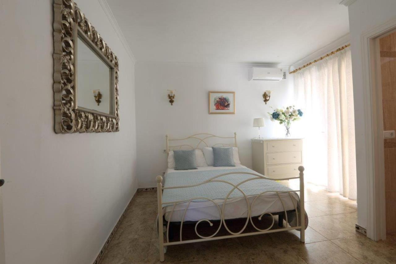 Villa Delightful 5 Bed In Fuengirola Costa Del Sol