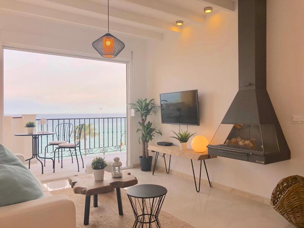 ático-duplex 1ª Linea De Playa Con Jacuzzi. 6 Pax ático-duplex 1ª Linea De Playa Con Jacuzzi. Apartamento Málaga
